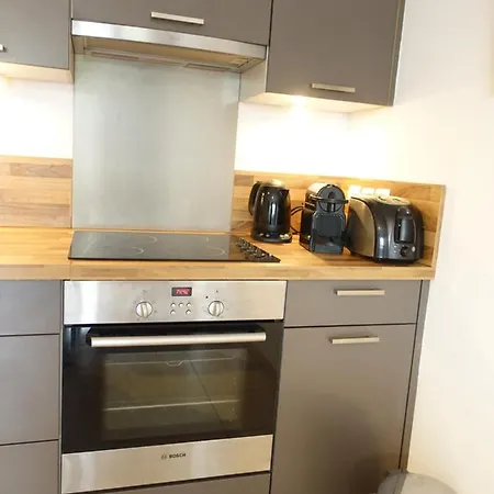 Apartamento Lovely With Balcony 5min Train Station *