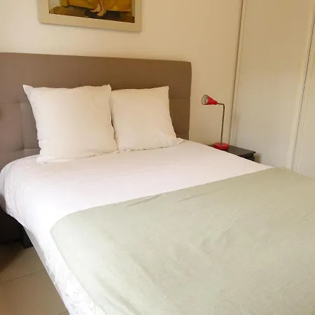 Apartment Lovely With Balcony 5min Train Station
